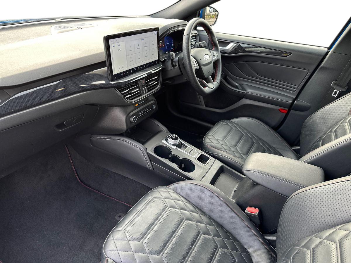 Used Ford Focus 2022 for sale - 76350880: Photo 11