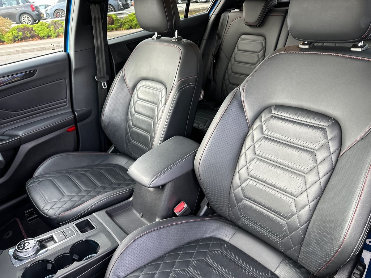 Used Ford Focus 2022 for sale - 76350880: Photo 13