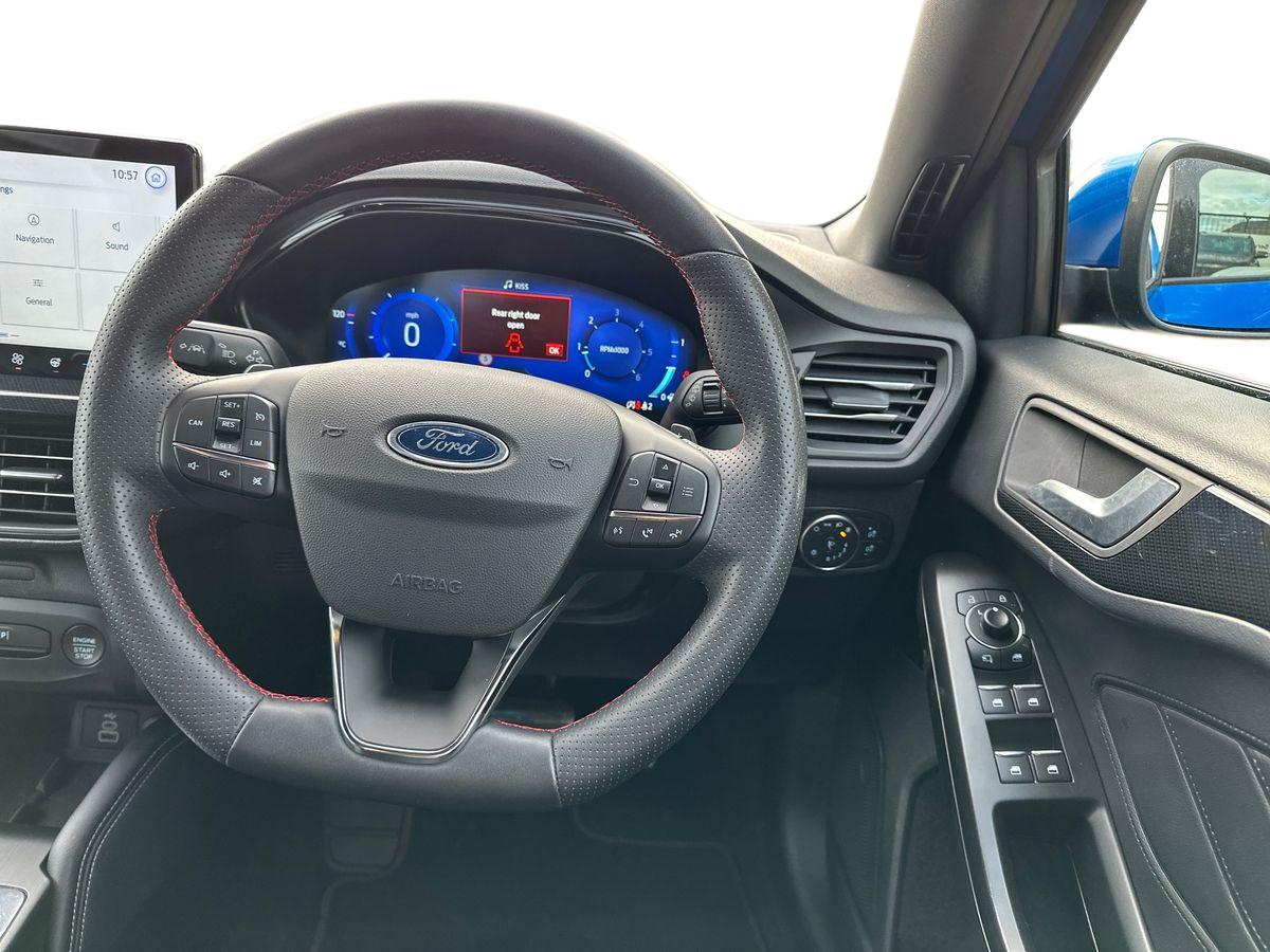 Used Ford Focus 2022 for sale - 76350880: Photo 17