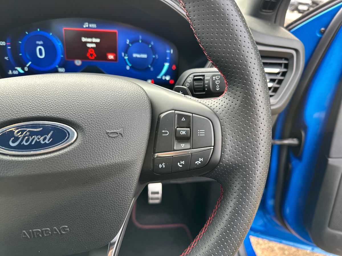 Used Ford Focus 2022 for sale - 76350880: Photo 27