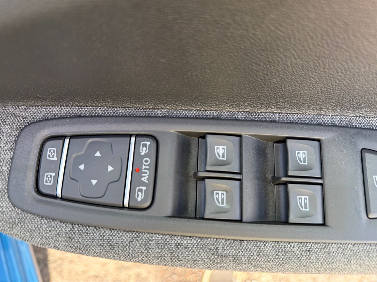 Used Renault Zoe 2020 for sale - 77678779: Photo 25