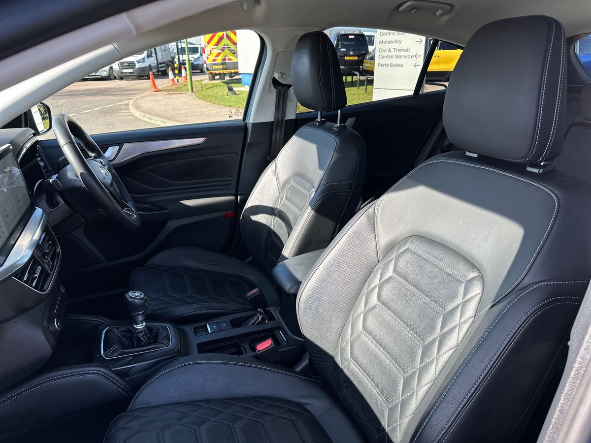 Used Ford Focus 2023 for sale - 77927435: Photo 13