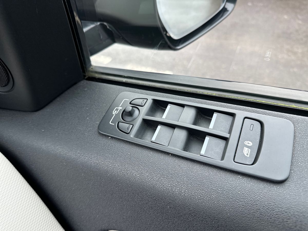 Used Land Rover Discovery Sport 2021 for sale - 77178114: Photo 25