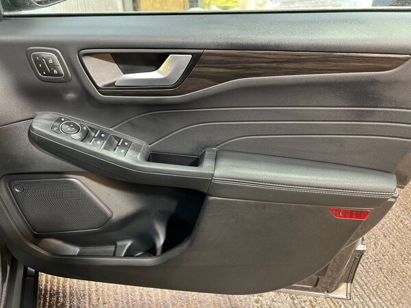 Used Ford Kuga 2023 for sale - 76221693: Photo 35
