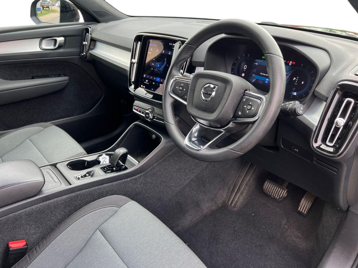 Used Volvo XC40 2023 for sale - 76664525: Photo 10