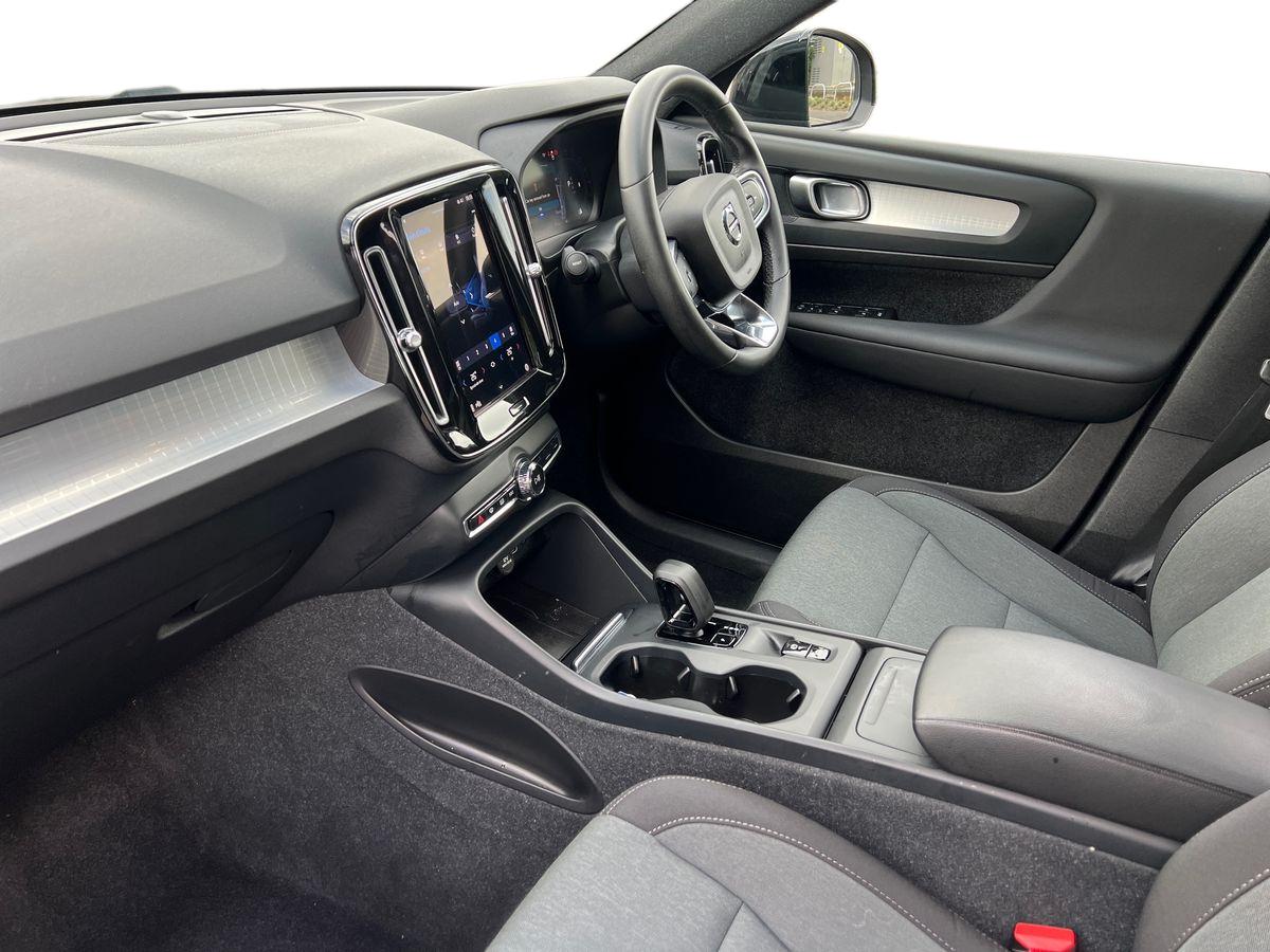 Used Volvo XC40 2023 for sale - 76664525: Photo 11