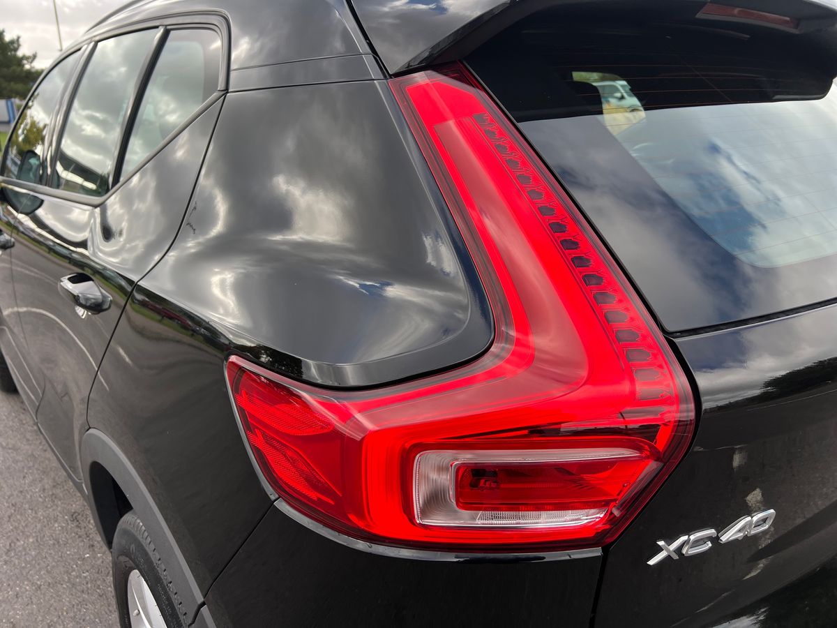 Used Volvo XC40 2023 for sale - 76664525: Photo 33