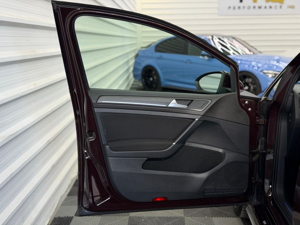 Used Volkswagen Golf 2017 for sale - 77052224: Photo 30