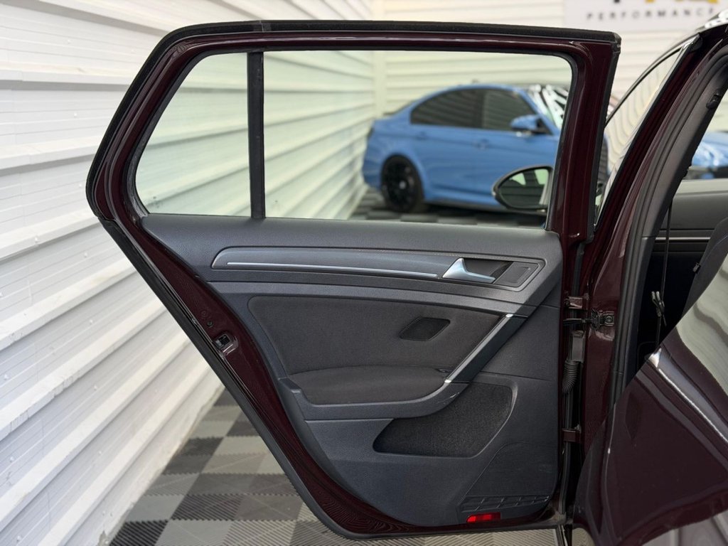 Used Volkswagen Golf 2017 for sale - 77052224: Photo 31