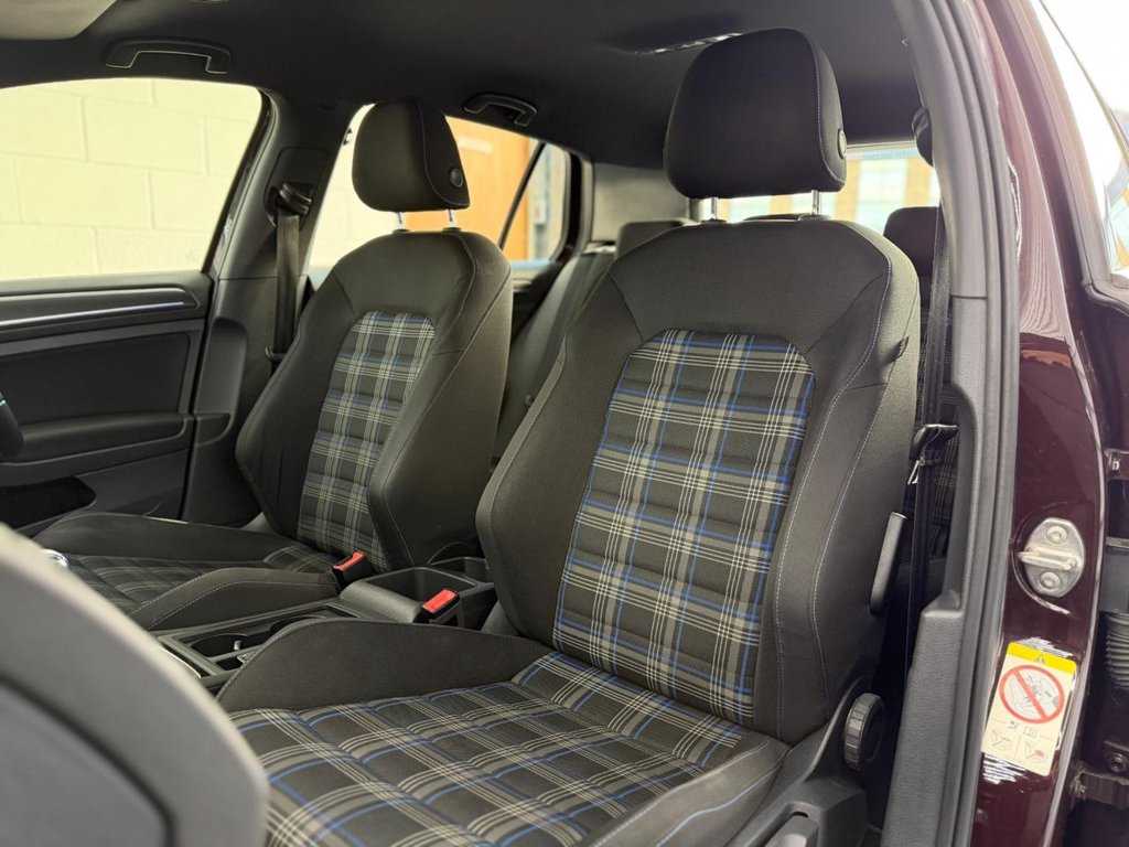 Used Volkswagen Golf 2017 for sale - 77052224: Photo 38