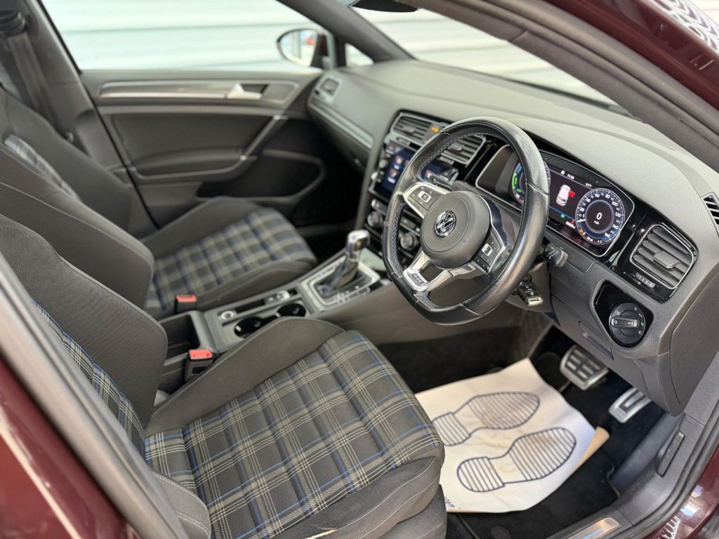 Used Volkswagen Golf 2017 for sale - 77052224: Photo 39