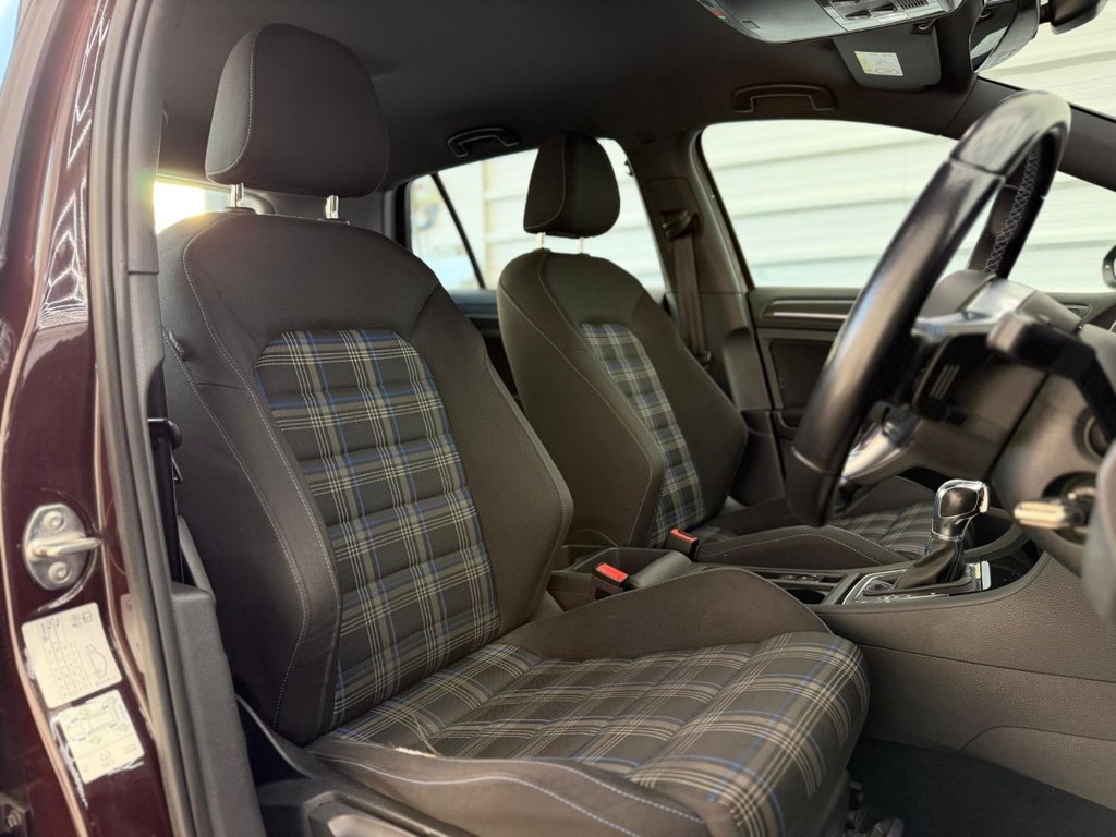 Used Volkswagen Golf 2017 for sale - 77052224: Photo 40