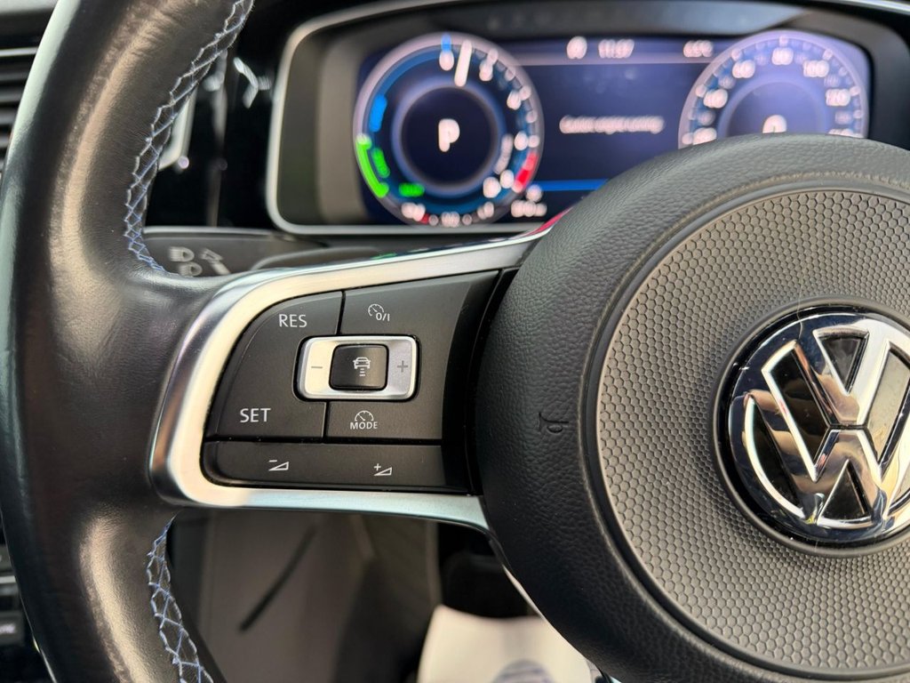 Used Volkswagen Golf 2017 for sale - 77052224: Photo 44