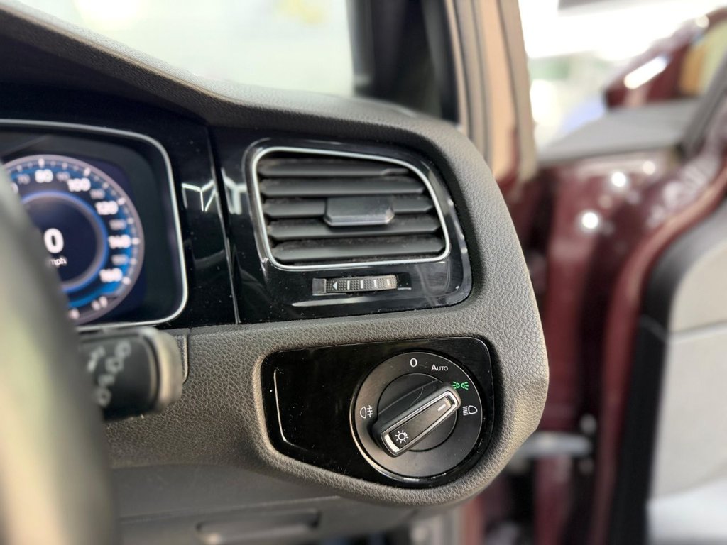 Used Volkswagen Golf 2017 for sale - 77052224: Photo 49