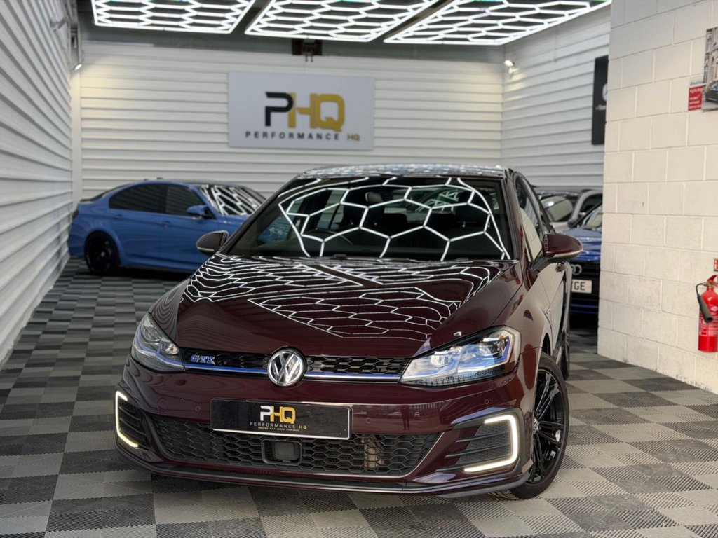 Used Volkswagen Golf 2017 for sale - 77052224: Photo 5