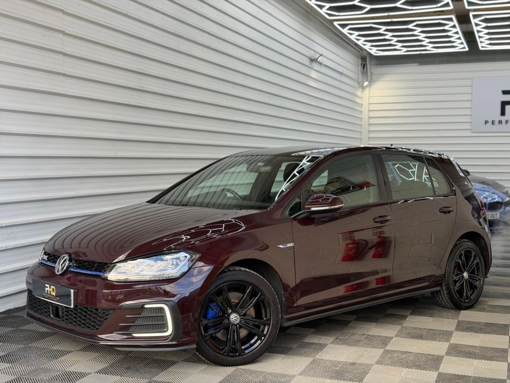 Used Volkswagen Golf 2017 for sale - 77052224: Photo 8