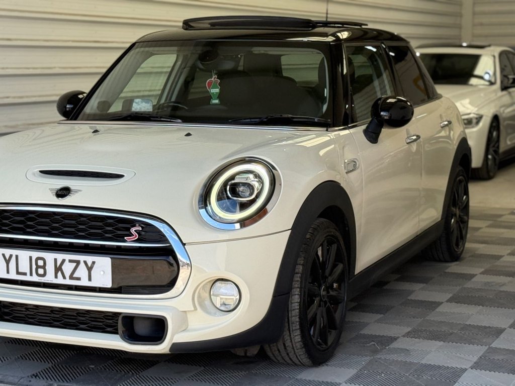 Used MINI Hatch 2018 for sale - 76631908: Photo 16