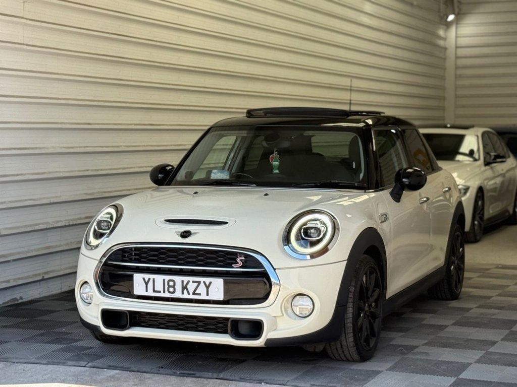 Used MINI Hatch 2018 for sale - 76631908: Photo 17