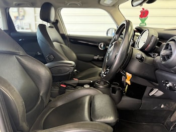 Used MINI Hatch 2018 for sale - 76631908: Photo