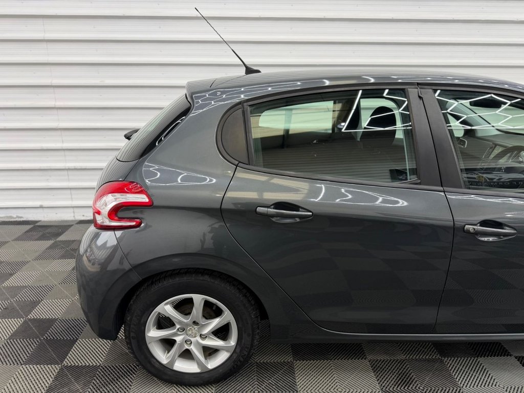 Used Peugeot 208 2013 for sale - 77413448: Photo 22