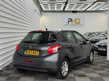 Used Peugeot 208 2013 for sale - 77413448: Photo