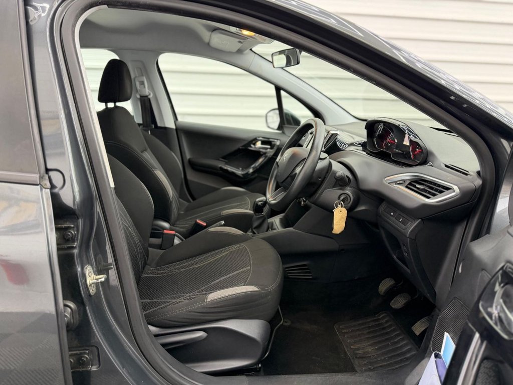 Used Peugeot 208 2013 for sale - 77413448: Photo 32