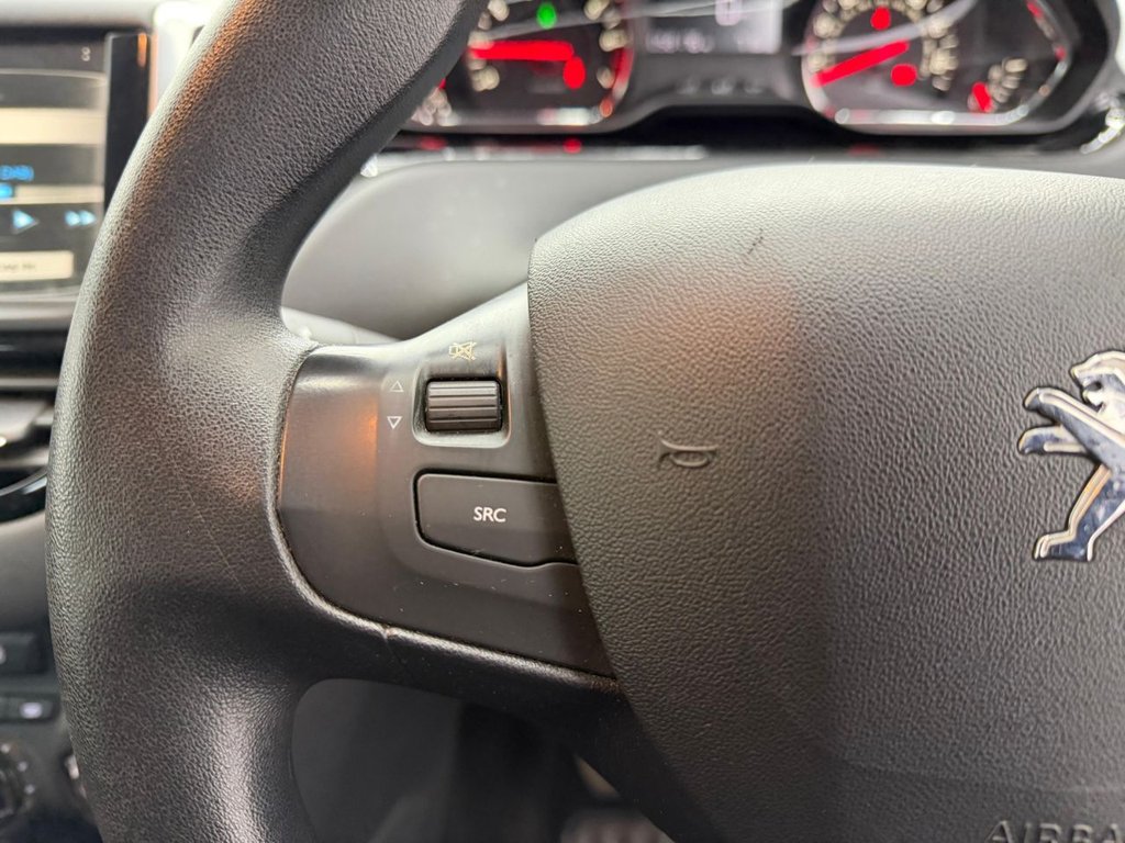 Used Peugeot 208 2013 for sale - 77413448: Photo 40