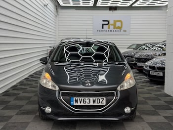 Used Peugeot 208 2013 for sale - 77413448: Photo