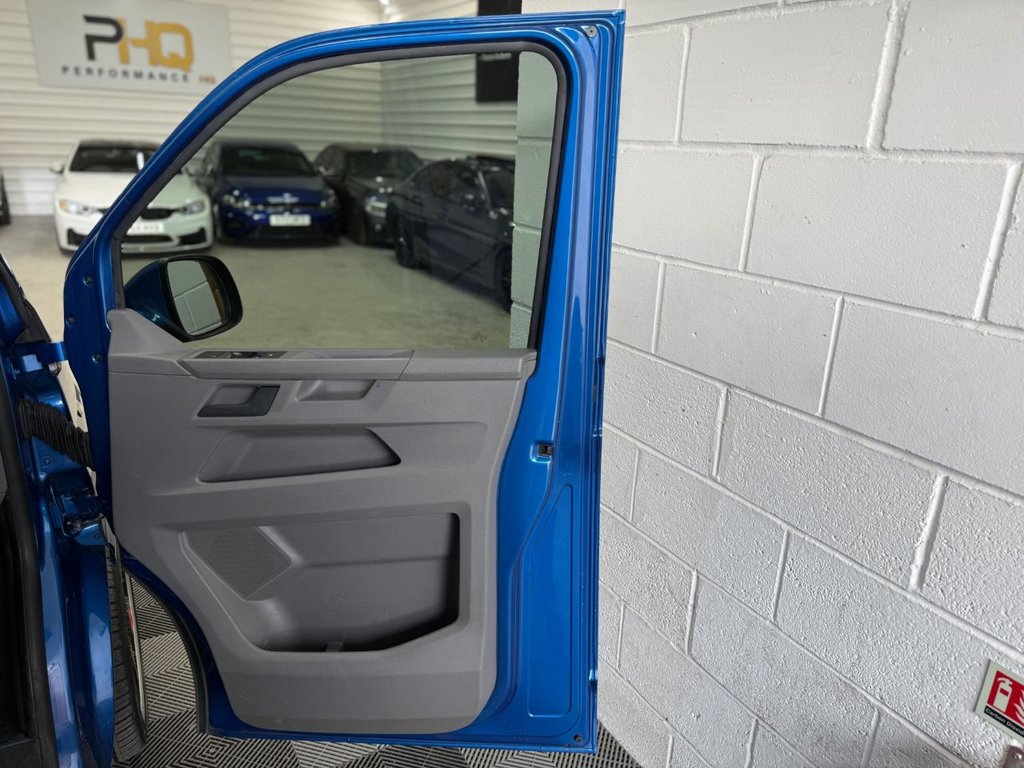 Used Volkswagen Transporter 2021 for sale - 76631696: Photo 43