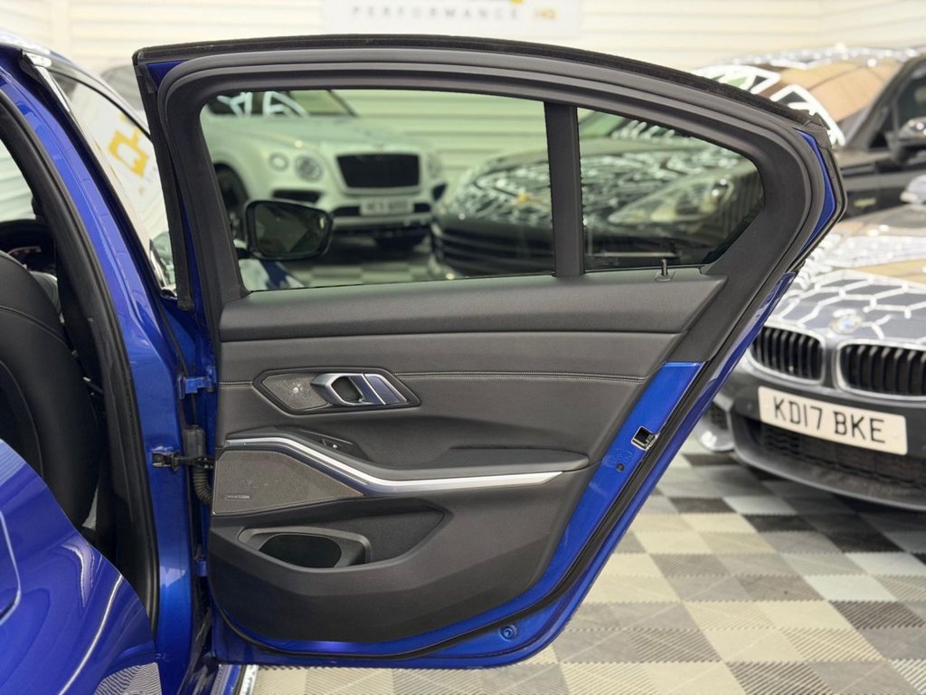 Used BMW 3 Series 2019 for sale - 77372921: Photo 28