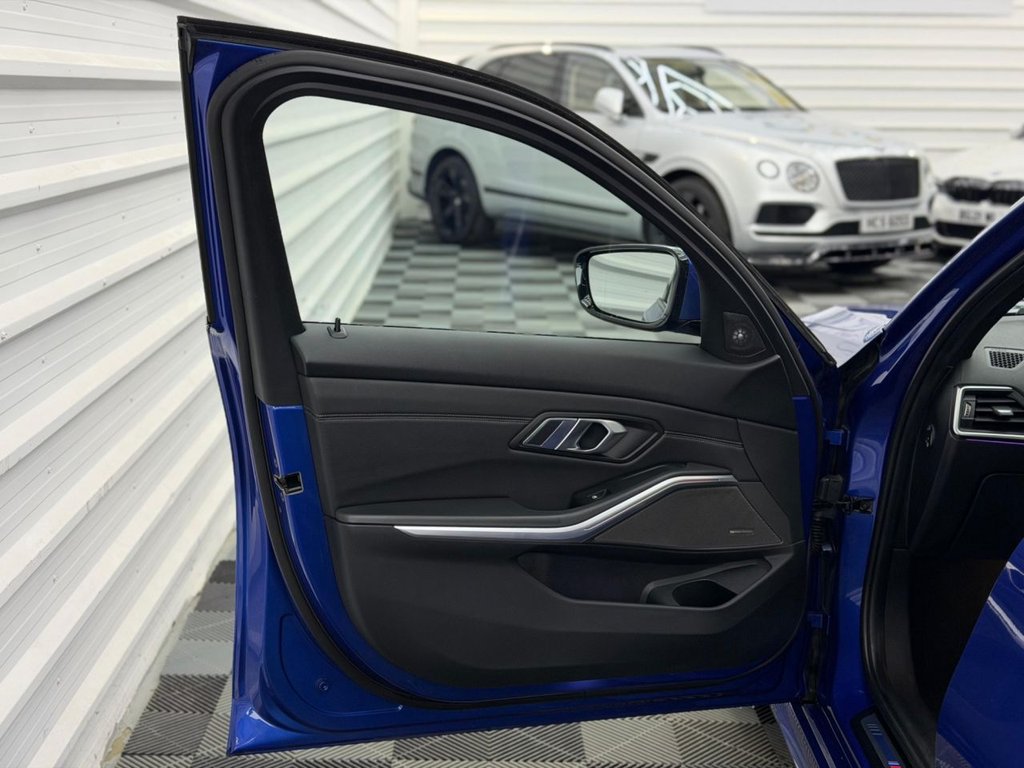 Used BMW 3 Series 2019 for sale - 77372921: Photo 32