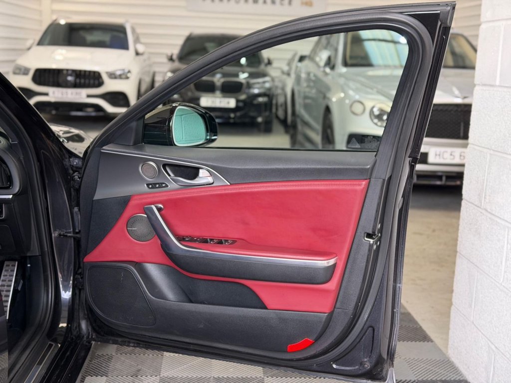 Used Kia Stinger 2018 for sale - 76717201: Photo 31