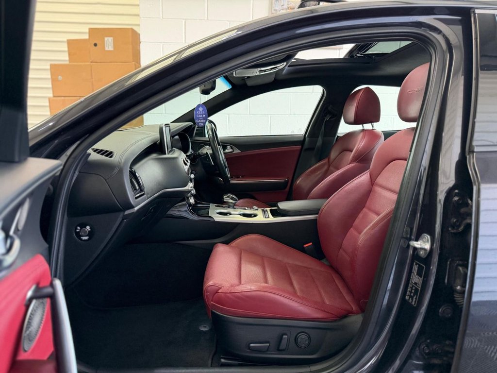 Used Kia Stinger 2018 for sale - 76717201: Photo 33