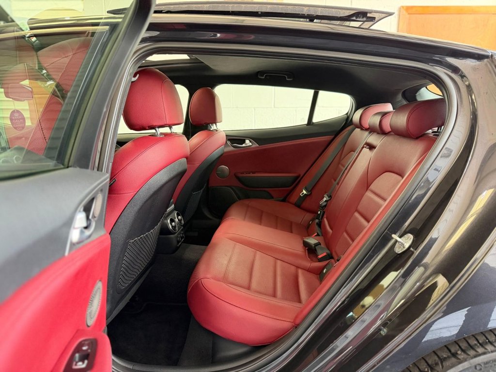 Used Kia Stinger 2018 for sale - 76717201: Photo 36
