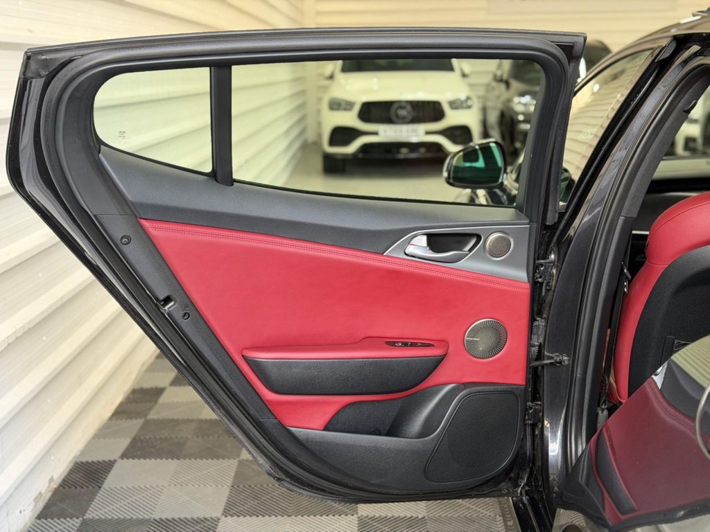 Used Kia Stinger 2018 for sale - 76717201: Photo 41