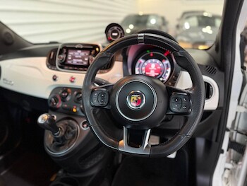 Used Abarth 595 2018 for sale - 77360155: Photo