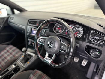 Used Volkswagen Golf 2014 for sale - 78682815: Photo