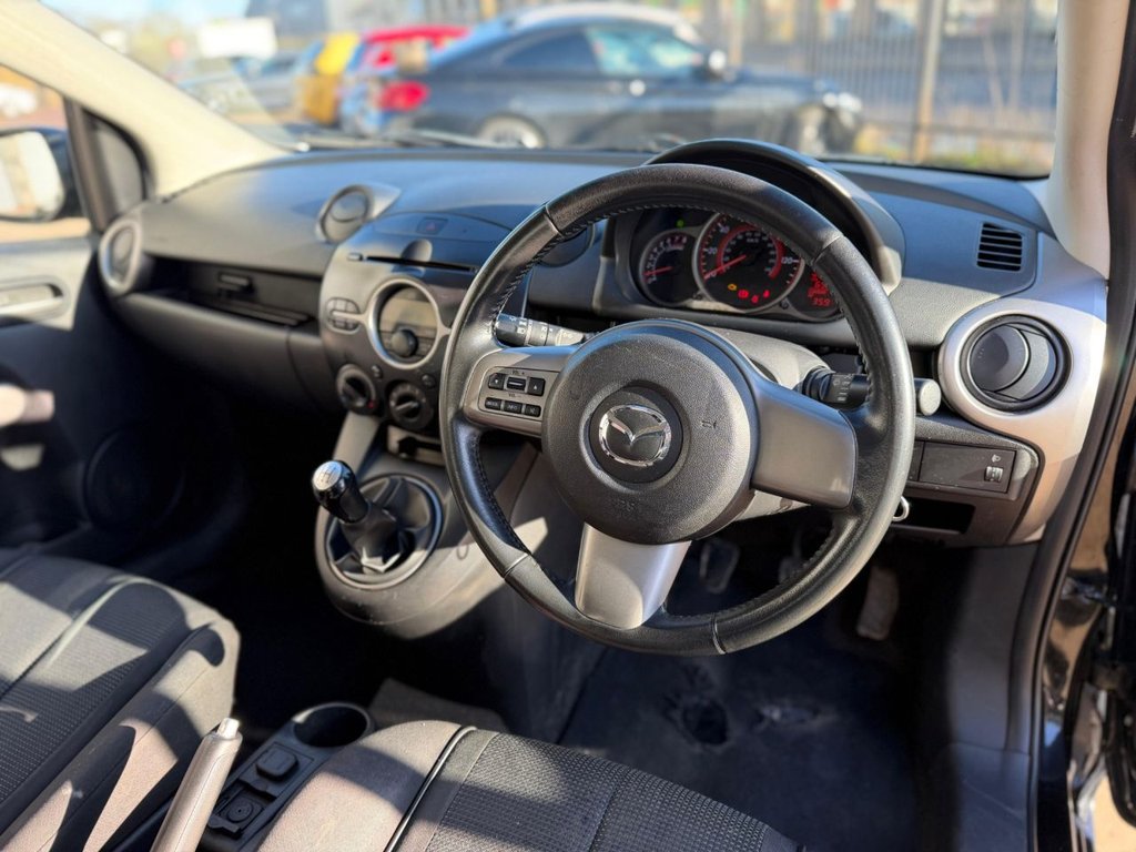 Used Mazda Mazda2 2010 for sale - 77280794: Photo 9