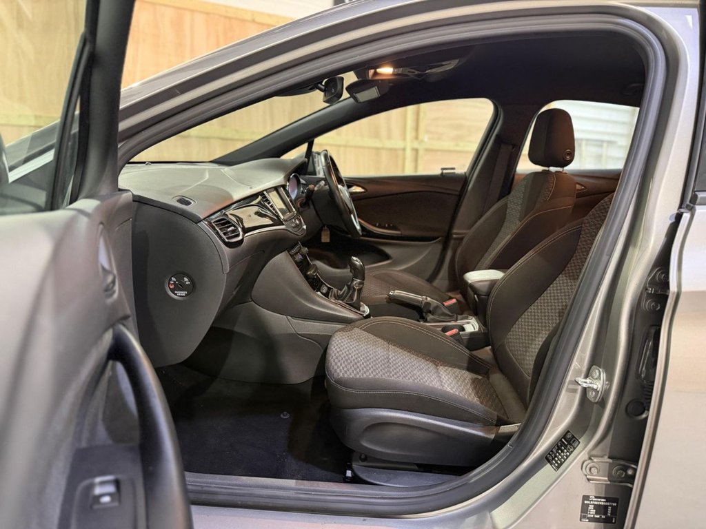 Used Vauxhall Astra 2016 for sale - 76923856: Photo 42