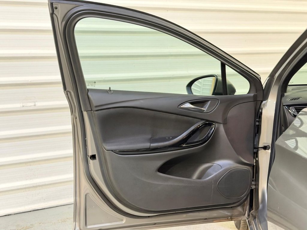 Used Vauxhall Astra 2016 for sale - 76923856: Photo 46