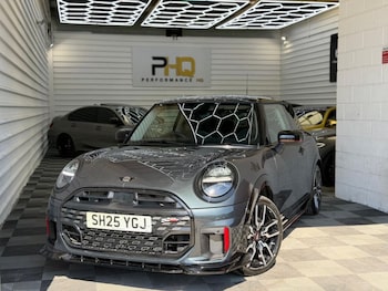 Used MINI Hatch 2025 for sale - 78401852: Photo