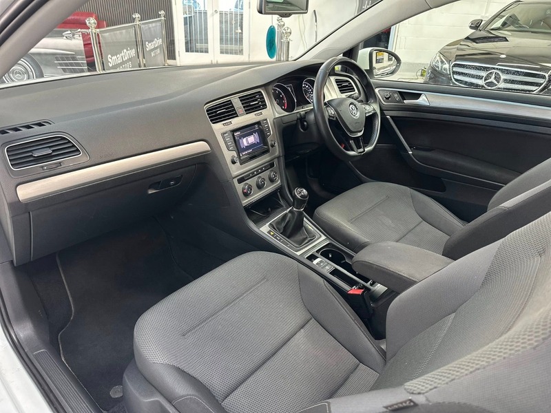 Used Volkswagen Golf 2015 for sale - 77027733: Photo 9