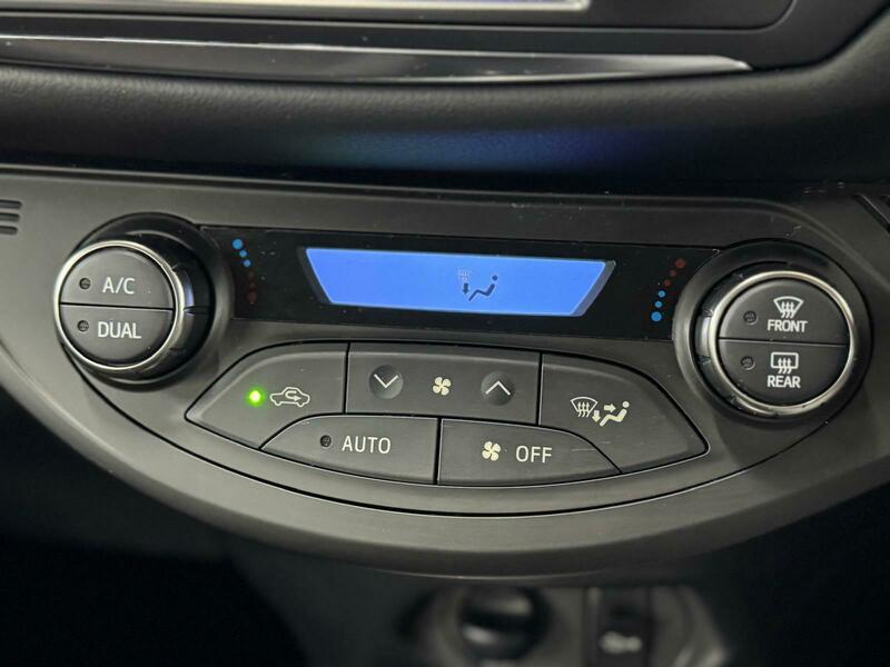 Used Toyota Yaris 2014 for sale - 77693981: Photo 13