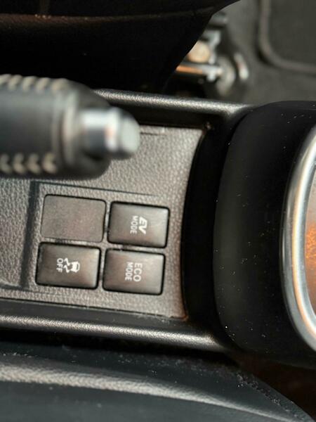 Used Toyota Yaris 2014 for sale - 77693981: Photo 17