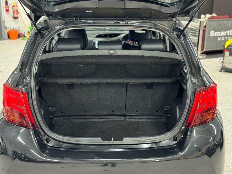 Used Toyota Yaris 2014 for sale - 77693981: Photo 18