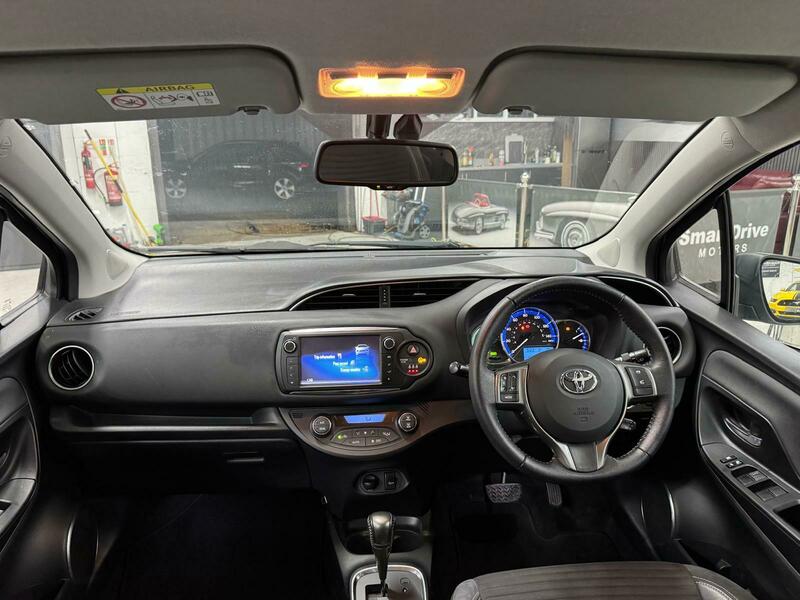 Used Toyota Yaris 2014 for sale - 77693981: Photo 3