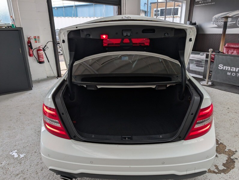 Used Mercedes-Benz C Class 2014 for sale - 78145664: Photo 7