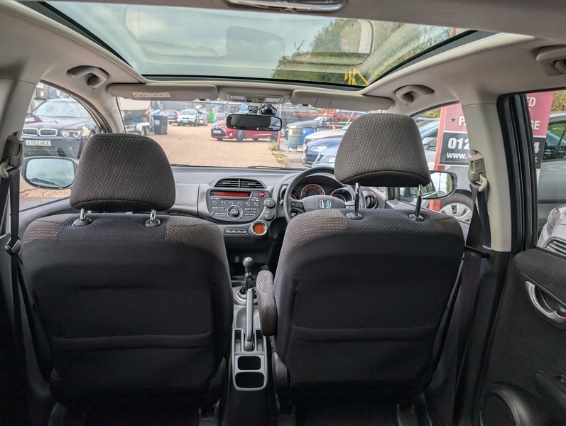 Used Honda Jazz 2015 for sale - 76148414: Photo 13