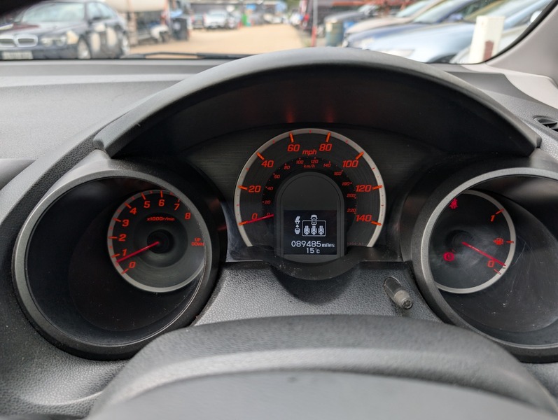 Used Honda Jazz 2015 for sale - 76148414: Photo 17