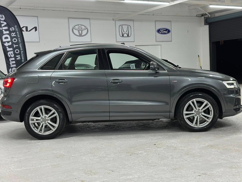 Used Audi Q3 2017 for sale - 77027738: Photo 4